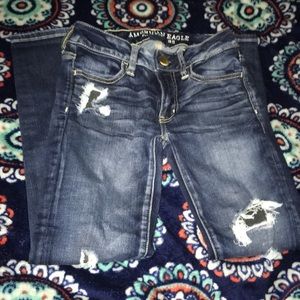 Ripped AE jeans (00 short)